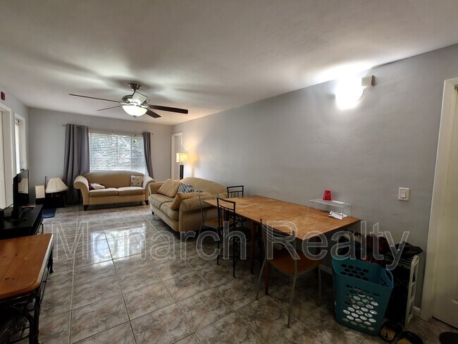 Foto del edificio - 3800 SW 20th Ave