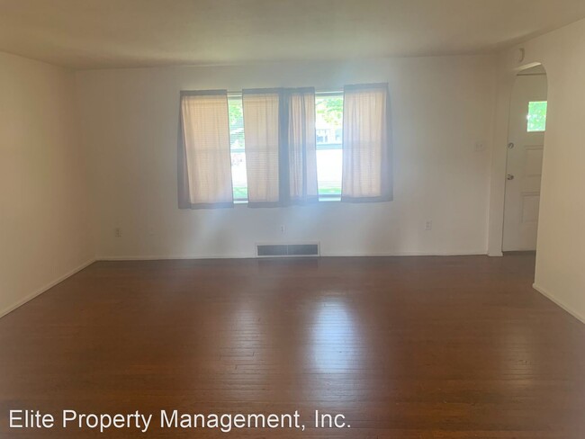 Building Photo - 2320-2340-2340 Carlisle Rd