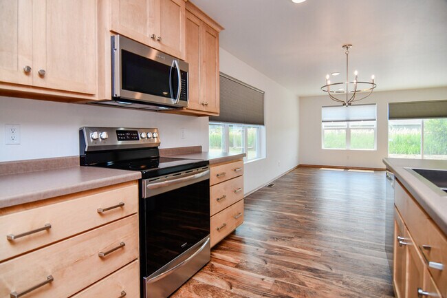 Foto del edificio - 2220 Blue Stem Ln