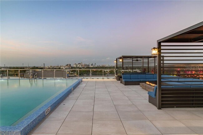 Foto del edificio - 3107 S Orange Ave