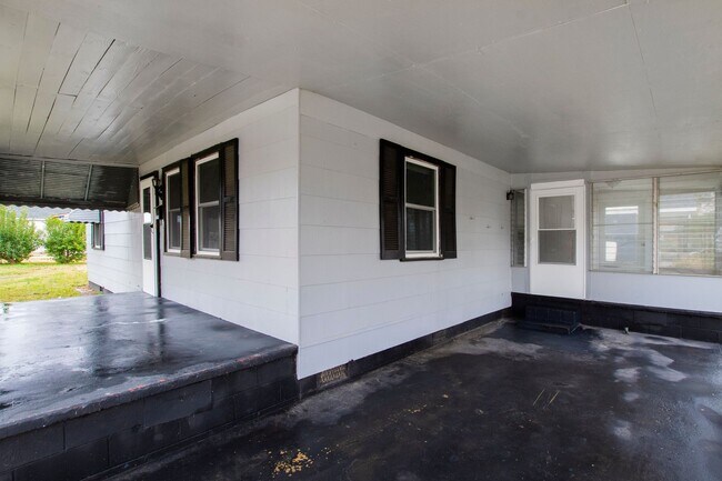 Foto del edificio - Charming 3BR Ranch Home Minutes from Downtown Smithfield!