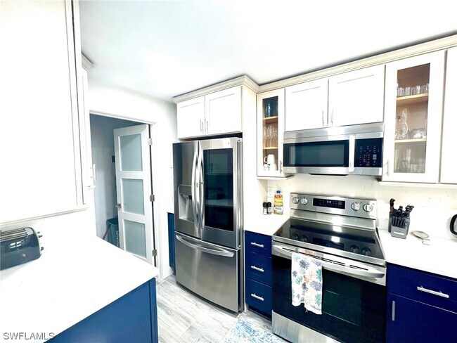 Foto del edificio - 591 Seaview Ct