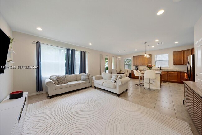 Foto del edificio - 932 Banyan Dr