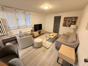 Building Photo - 820 N Humboldt St