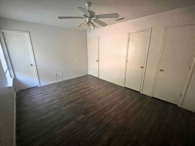 Building Photo - NEW IN MANAGEMENT- AVAILABLE NOW! ACCEPTING SECTION 8