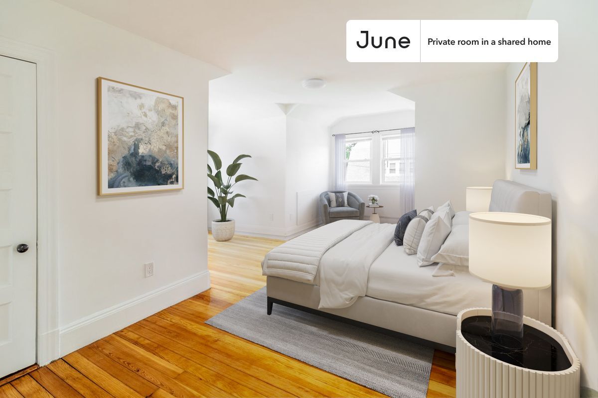 Room in Shared 7 bed/2 bath home - Room in Shared 7 bed/2 bath home