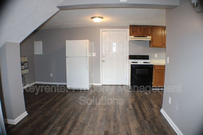 Foto del edificio - 109 Sunnyside St