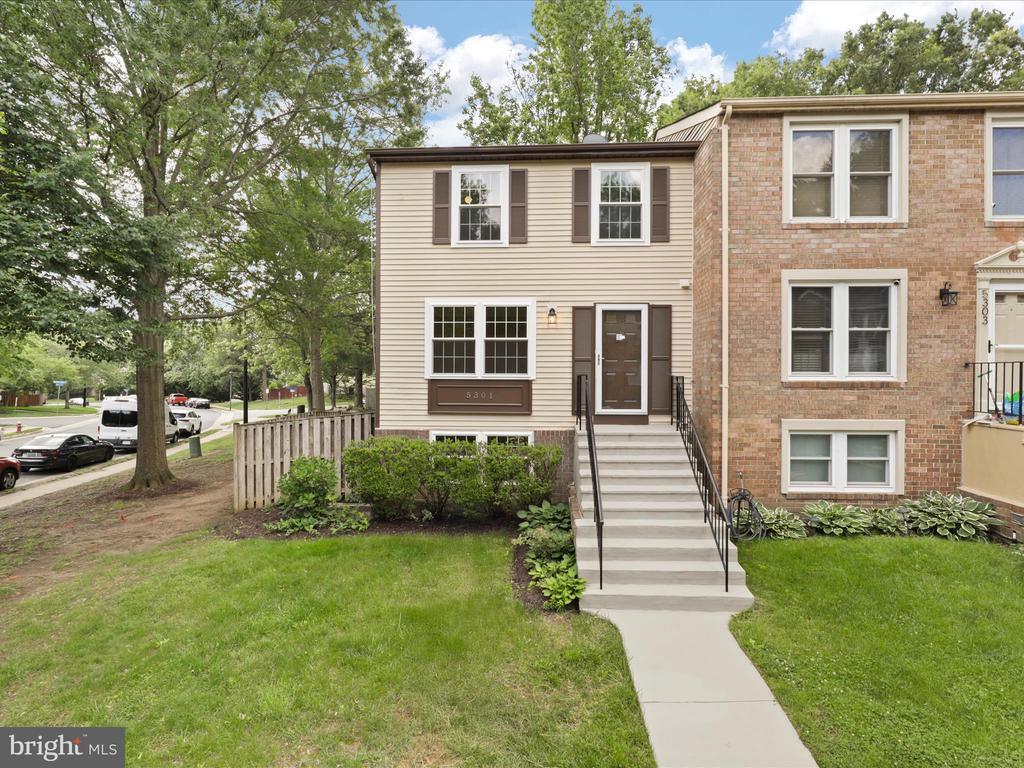 Primary Photo - 5301 Avalon Pl