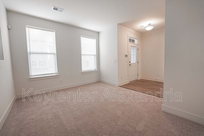 Building Photo - 17652 Falcon Heights St