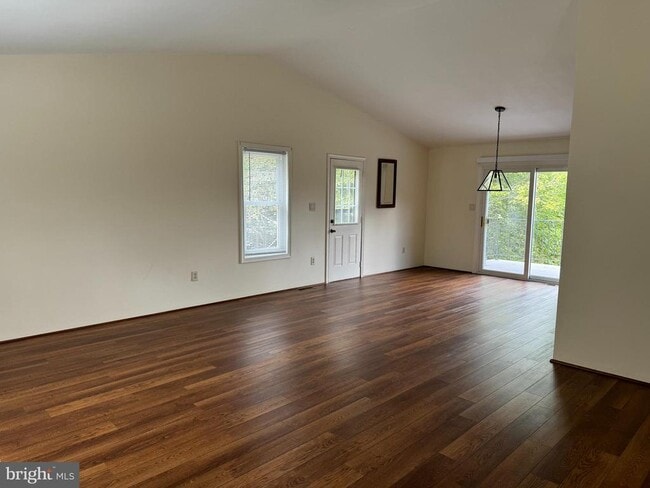 Building Photo - 5121 Ridge Rd