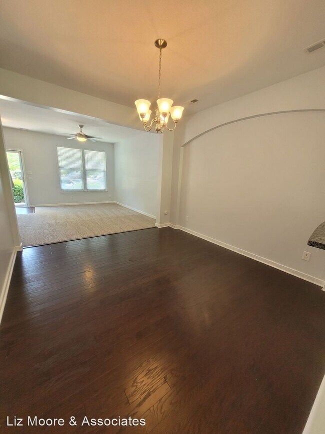 Building Photo - 2 br, 2.5 bath House - 3224 Kenton Court