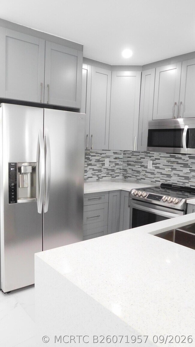 Foto del edificio - 258 NE 22nd St
