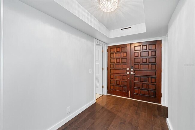 Foto del edificio - 5700 Mariner St