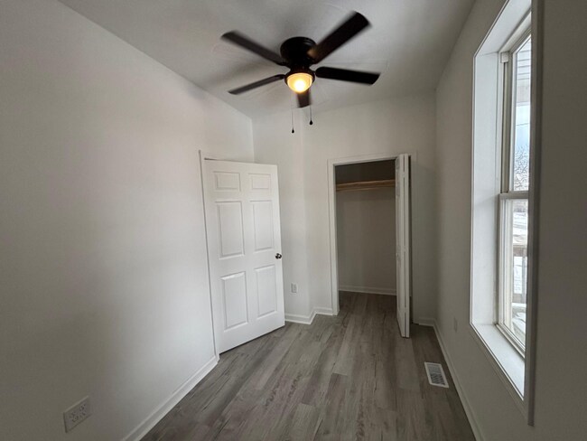 Foto del edificio - 1303 Buffalo St