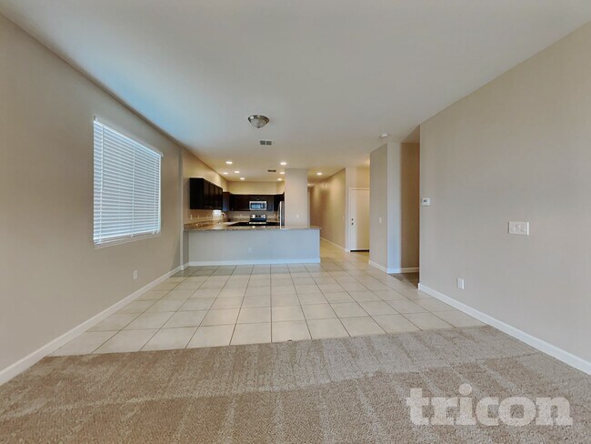 Foto del edificio - 4674 S 238th Ln