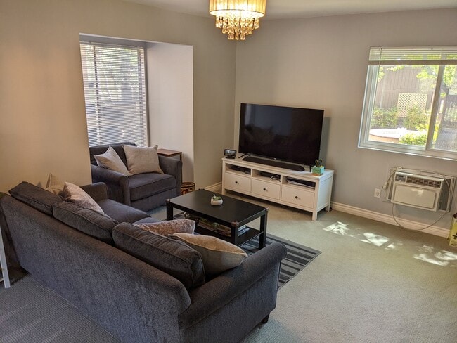 Building Photo - 7962 Mission Center Ct