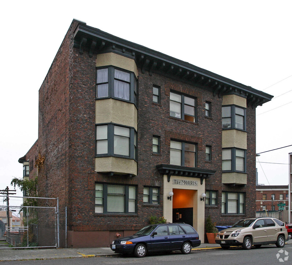 Building Photo - The Morris Apartments