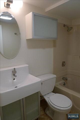 Foto del edificio - 129-131 6th St