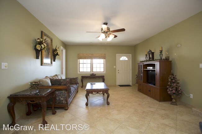 Building Photo - 19632 S 4080 Rd