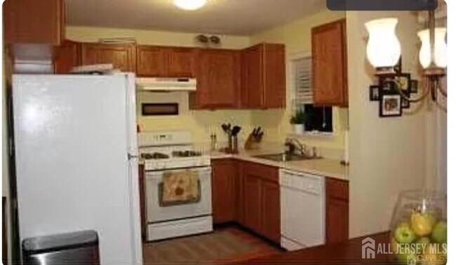 Foto del edificio - 36B-3636 Henry St