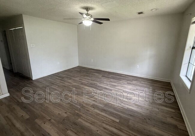 Foto del edificio - 1618 W Matthews Ave