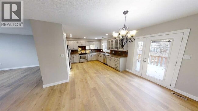 Building Photo - 9533-9563 63 Ave