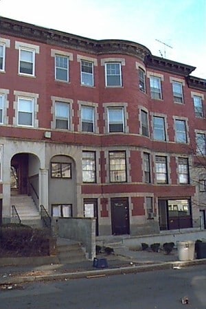 Building Photo - 15-17-17 University Rd