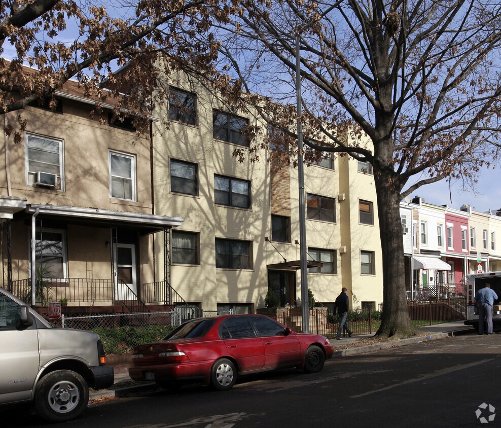 Building Photo - 907 Euclid St NW