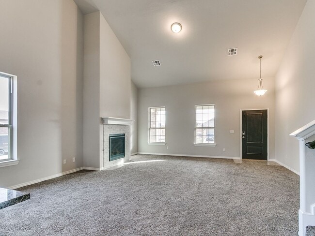 Foto del edificio - Luxurious 2-story, 4 bedroom, 2.5 Bathroom