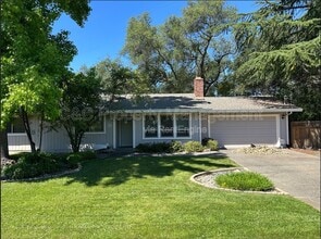 Building Photo - 8190 E Granite Dr