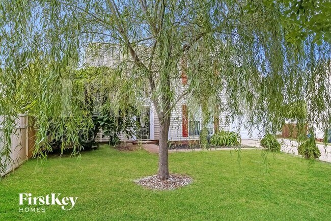 Foto del edificio - 5108 Timbertop Lane