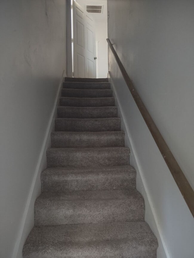 Building Photo - 1113 Olympia Ave