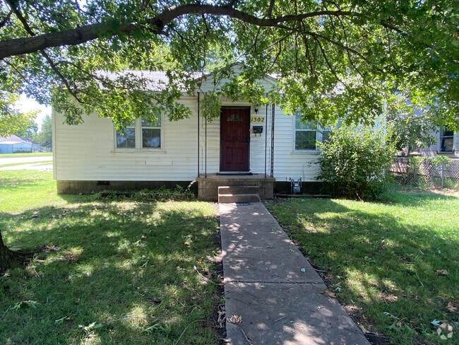 Building Photo - 1502 N Delaware Ave