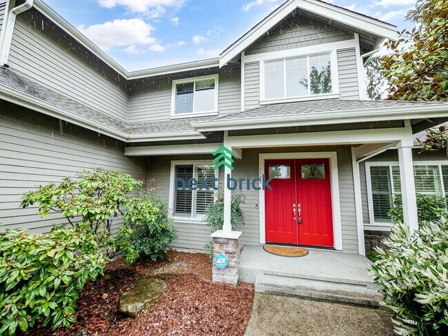 Building Photo - Spacious Home in Desirable Bellevue Neighb...