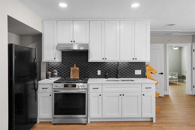 Foto del edificio - 823 Hickory St