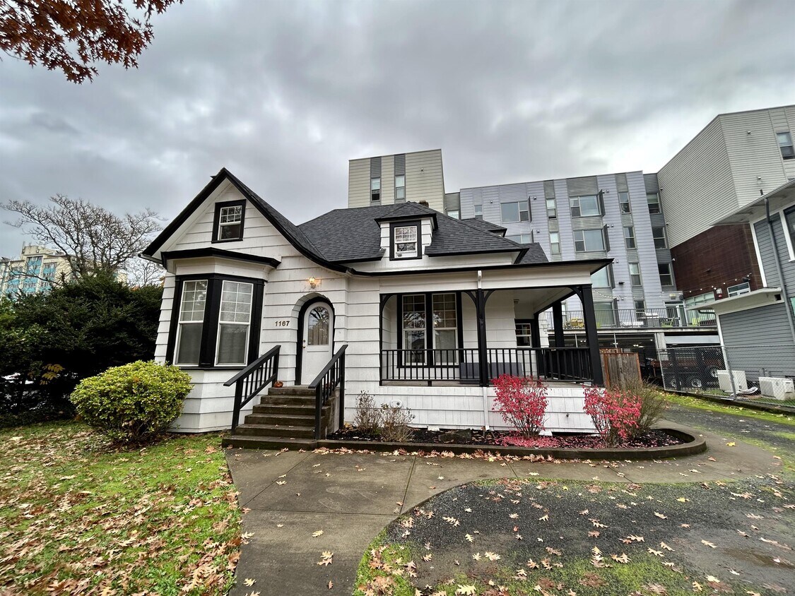 1167 Ferry St Unit 1, Eugene, OR 97401 Room for Rent in Eugene, OR