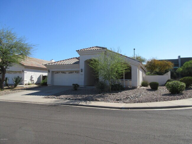 Foto del edificio - 3625 N Katmai