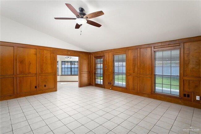 Foto del edificio - 6609 N 16th St
