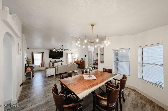 Foto del edificio - 11275 N 99th Ave