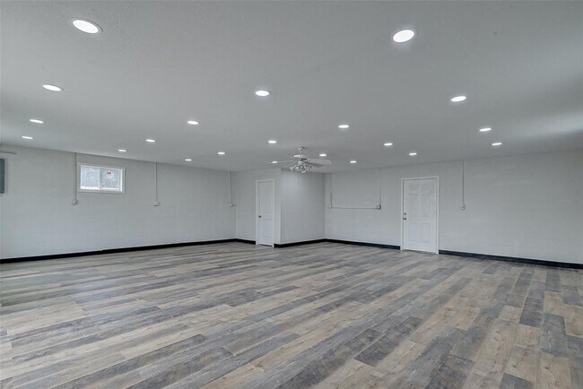 Building Photo - 6507 Laura Koppe Rd