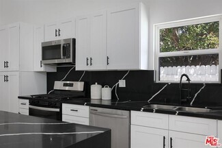 Building Photo - 22054 Avenue San Luis