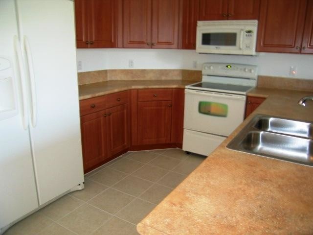 Foto del edificio - 2927 SW Butterfly Lane