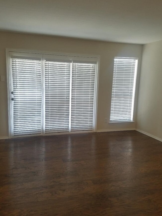 3550 Zion Rd Unit 316, Garland, TX 75043 Condo for Rent in Garland, TX