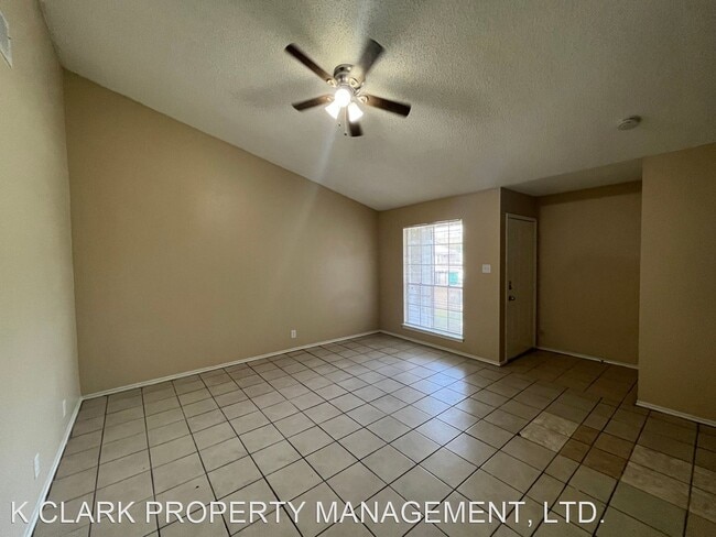 Foto del edificio - 2 br, 2 bath House - 5103 MEADOW COVE