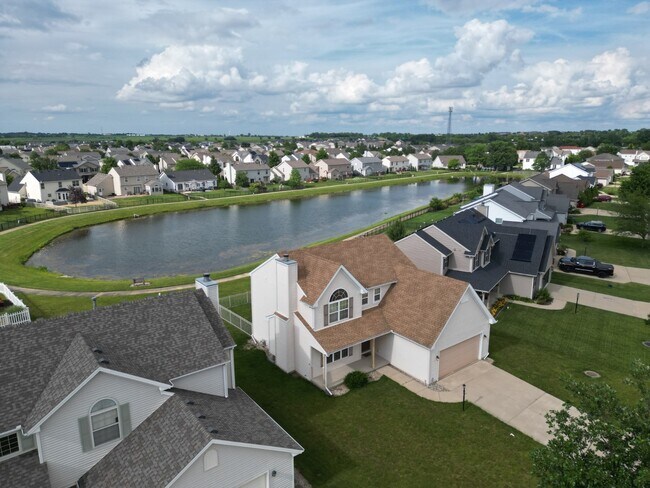 Foto del edificio - 3922 Wildflower Dr