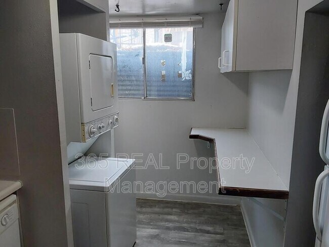 Foto del edificio - 1822 8th Ave