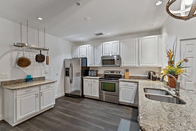 Building Photo - 1101 Beach Rd