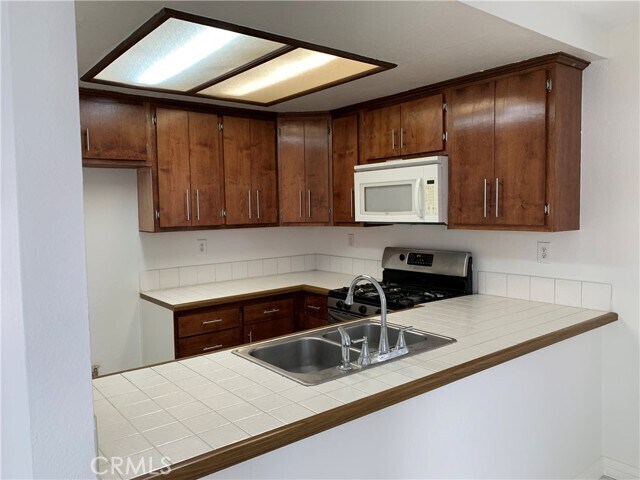 Foto del edificio - 13508 Francisquito Ave