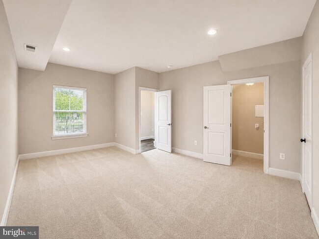 Foto del edificio - 44685 Collingdale Terrace