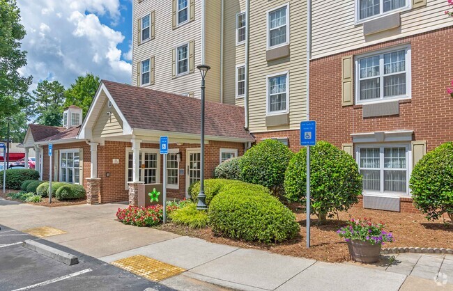 Building Photo - Extended Stay America Atlanta-Northlake